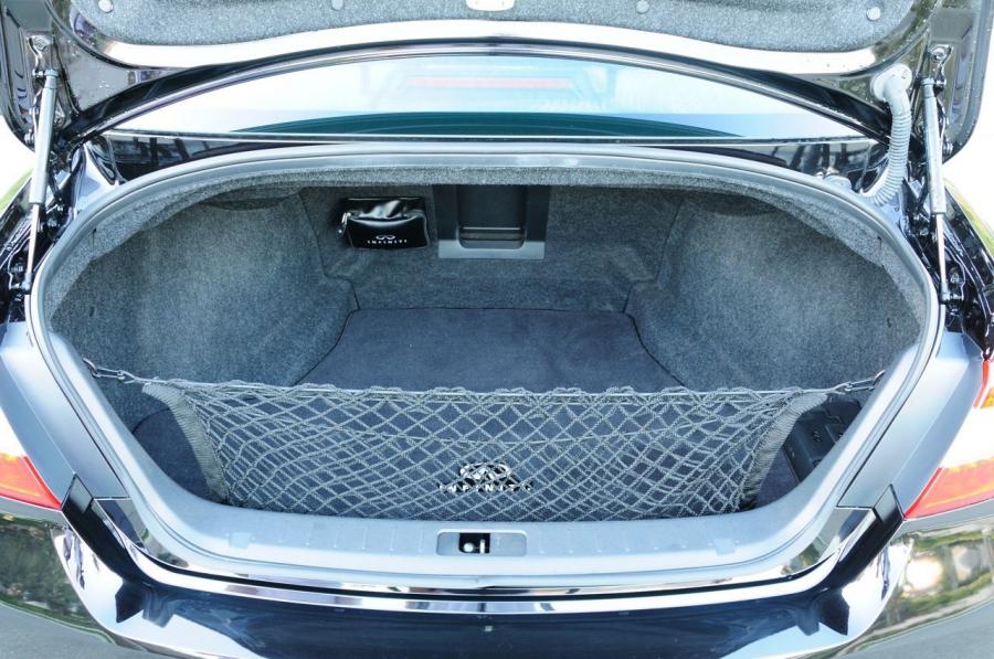  Infiniti M37 2011 года  (фото 7 из 41)